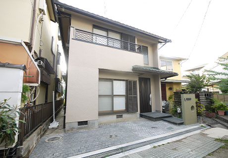 Exterior 1